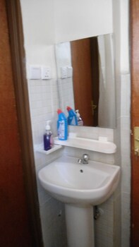 glads apartment