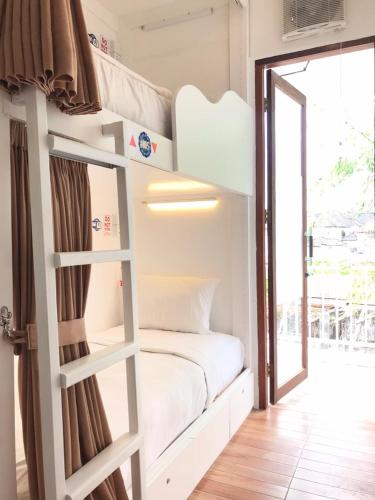 ozora tiying tutul hostel canggu adults only