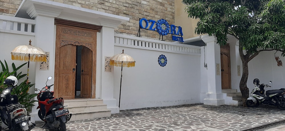 ozora tiying tutul hostel canggu adults only