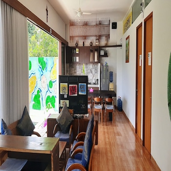 ozora tiying tutul hostel canggu adults only