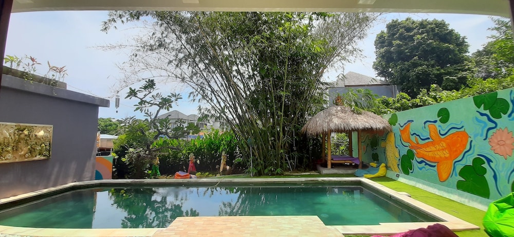 ozora tiying tutul hostel canggu adults only