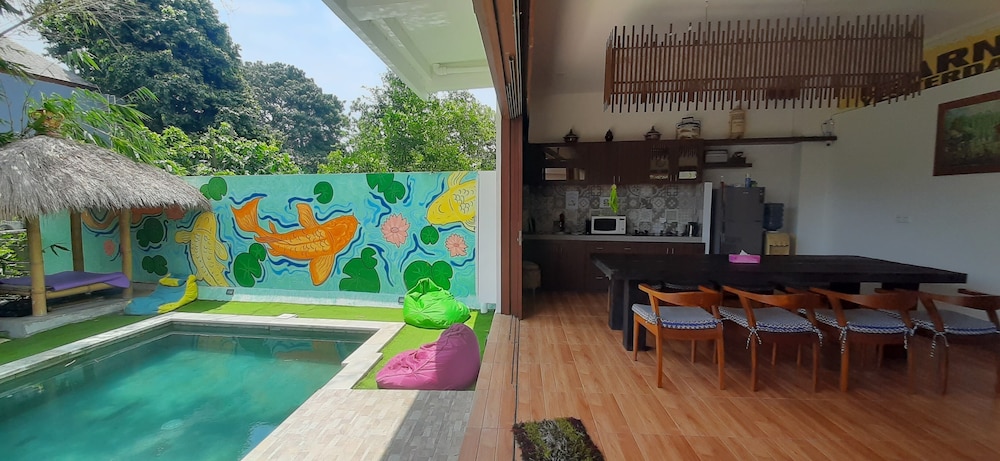 ozora tiying tutul hostel canggu adults only