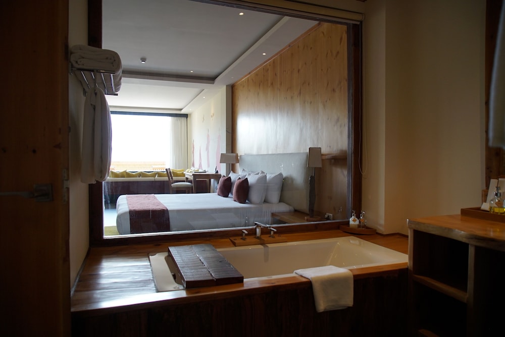 the postcard hotels and resorts