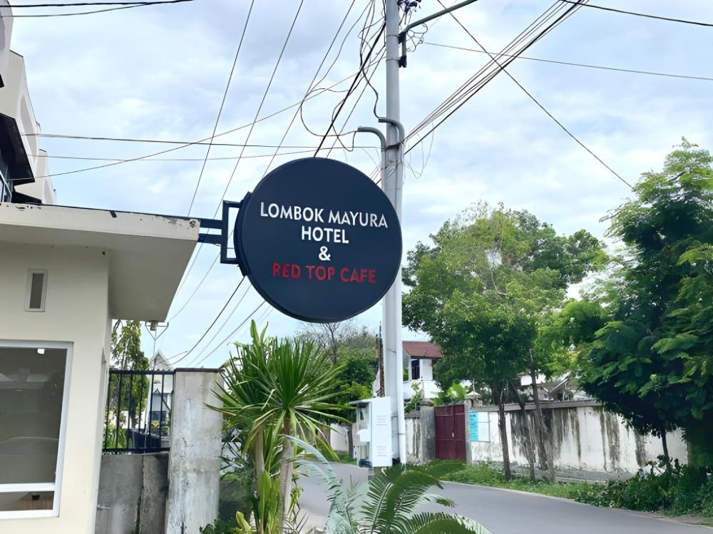 lombok mayura hotel