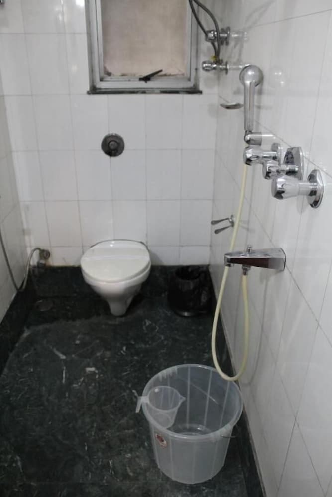 say rooms trip manager guest house