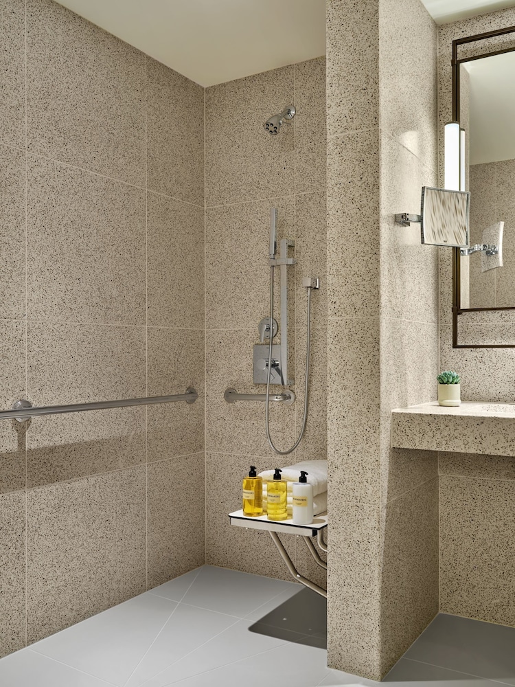 thompson hollywood by hyatt