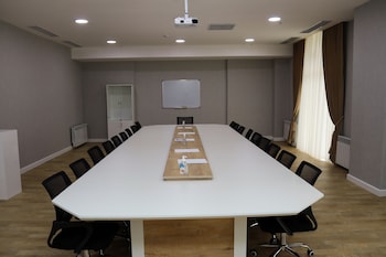 arion hotel baku