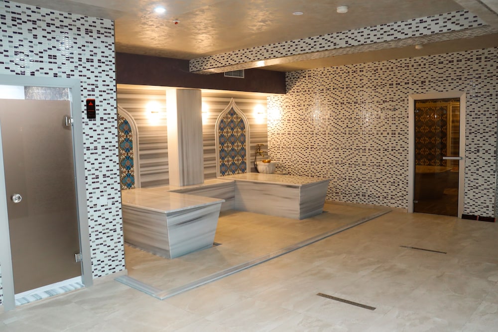 arion hotel baku