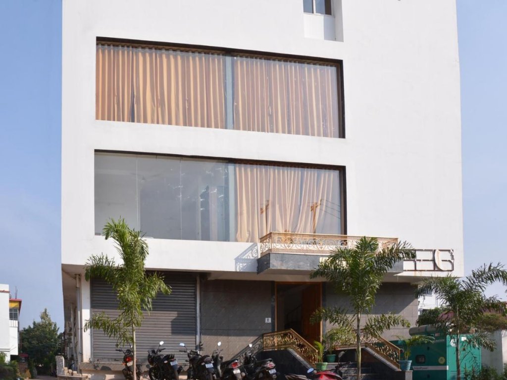 Super Collection O Sayhallo Kanchan,Saheed Nagar,3 star