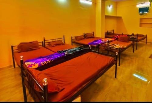 Spot On 76347 Kesar Guest House,,3 star