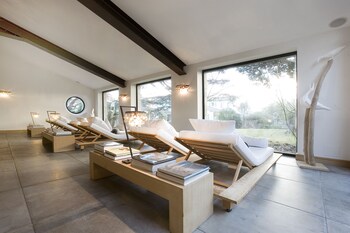 le clos saint martin hotel and spa