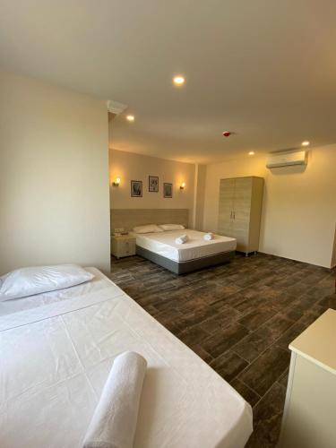 dream town hotel and restaurant