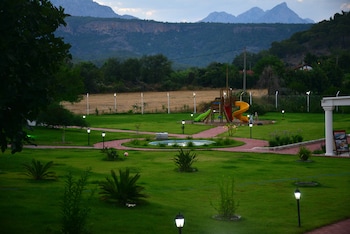 dream town hotel and restaurant