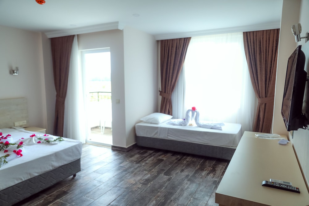 dream town hotel and restaurant