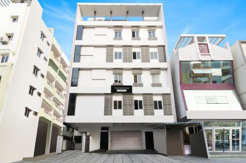 Super Townhouse Alwal Road,Hyderabad|Ranga Reddy,3 star