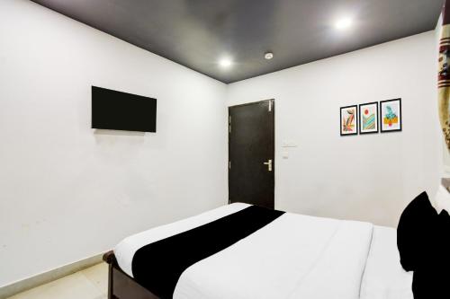 Super Townhouse Alwal Road,Ranga Reddy>>Hyderabad,3 star