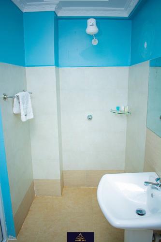 hotel taji