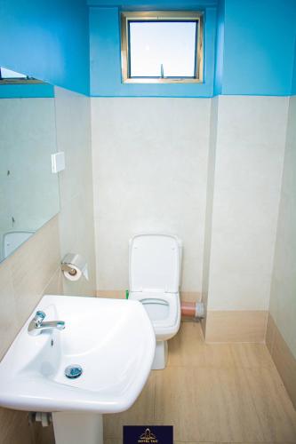 hotel taji