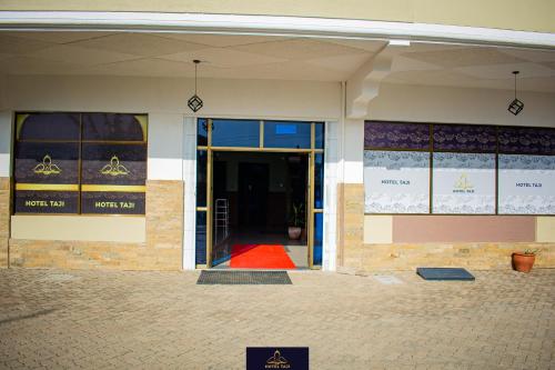 hotel taji