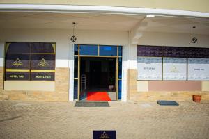 hotel taji