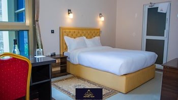 hotel taji