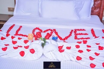hotel taji