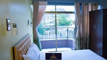 hotel taji