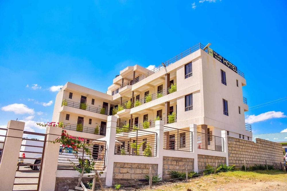 walabi mara hotel