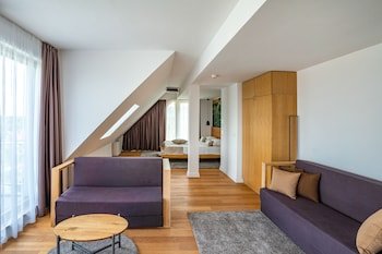 Hotel Palcich,Jezerce>>Dreznik Grad,4 star