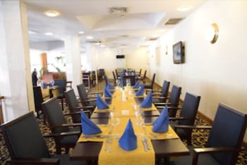 la palm royal beach hotel