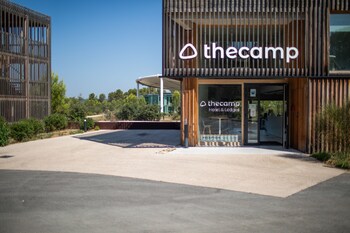 thecamp hotel and lodges aix en provence
