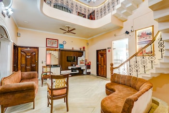 raka inn by oyo rooms
