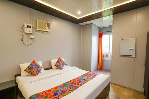 raka inn by oyo rooms