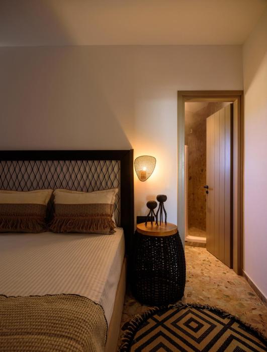 vrachos suites mykonos