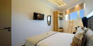 vrachos suites mykonos