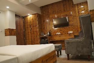 Hotel Grand Maurya's,Court Rd, Above Pantaloons, Gill Colony, Saharanpur,2 star