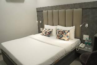 Hotel Grand Maurya's,Court Rd, Above Pantaloons, Gill Colony, Saharanpur,2 star