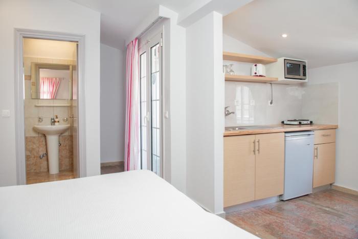 korina apart hotel