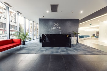 meta business hotel