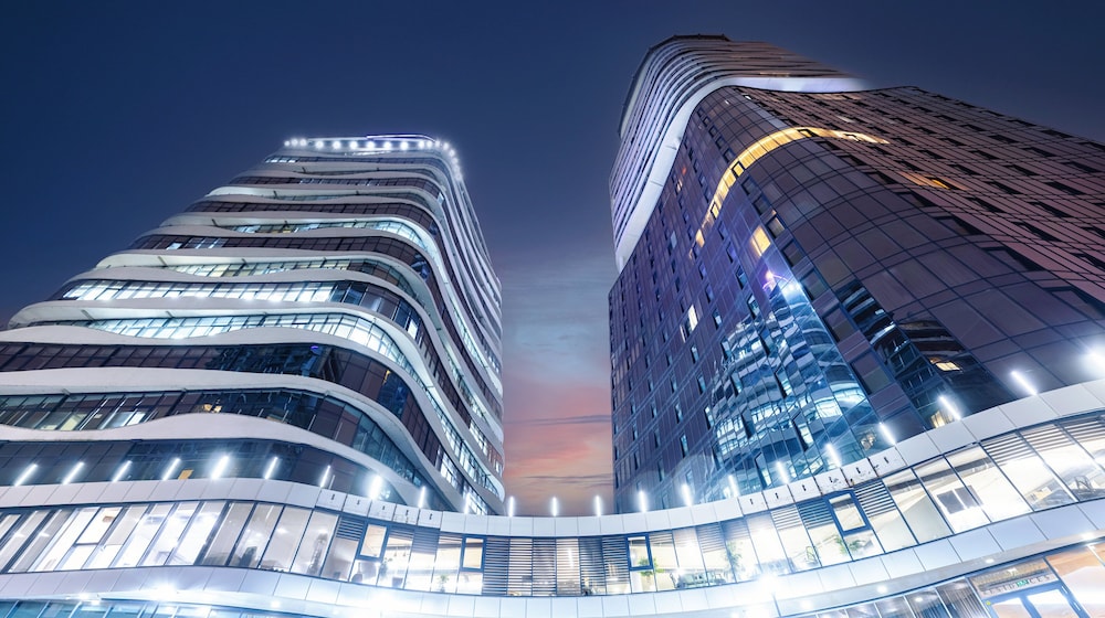 meta business hotel
