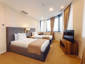 meta business hotel