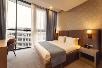 meta business hotel