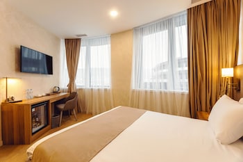 meta business hotel