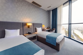 meta business hotel