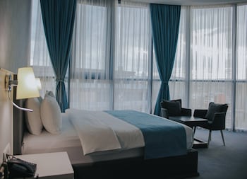 meta business hotel