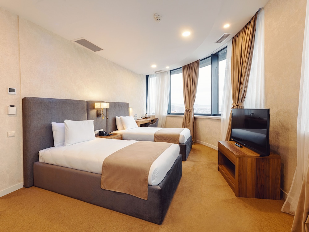 meta business hotel