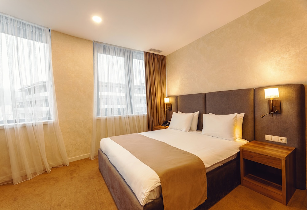 meta business hotel