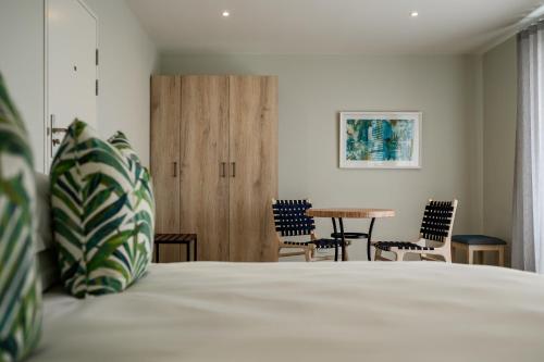 paxton luxury apartments