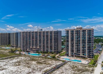 phoenix east by brett robinson vacations