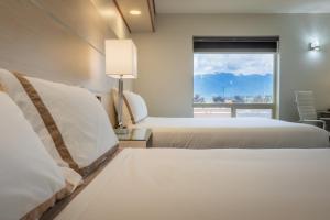 quality inn sunshine suites
